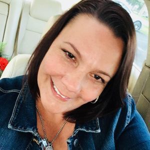 Meet your Posher, Carrie